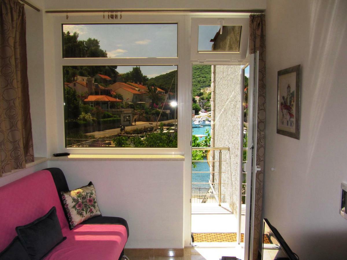 Apartmans And Rooms Dunjini Dvori Korčula Exterior foto